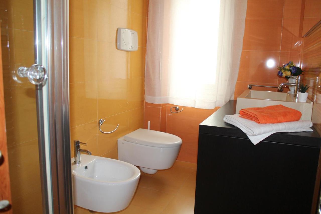 Apartments " Le Ginestre" อาชิเรอาเล ภายนอก รูปภาพ