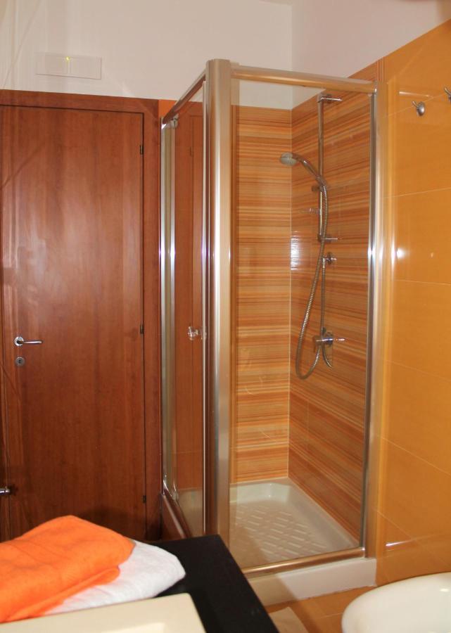 Apartments " Le Ginestre" อาชิเรอาเล ภายนอก รูปภาพ
